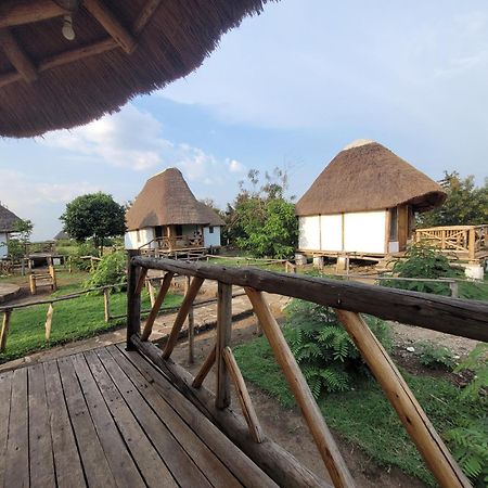 Katunguru Songbird Safari Lodge & Campsite מראה חיצוני תמונה