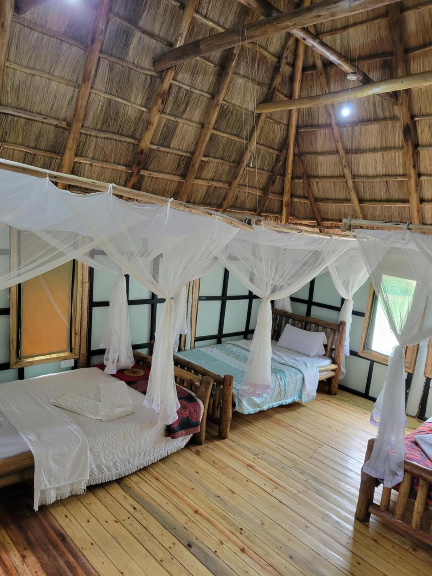 Katunguru Songbird Safari Lodge & Campsite מראה חיצוני תמונה